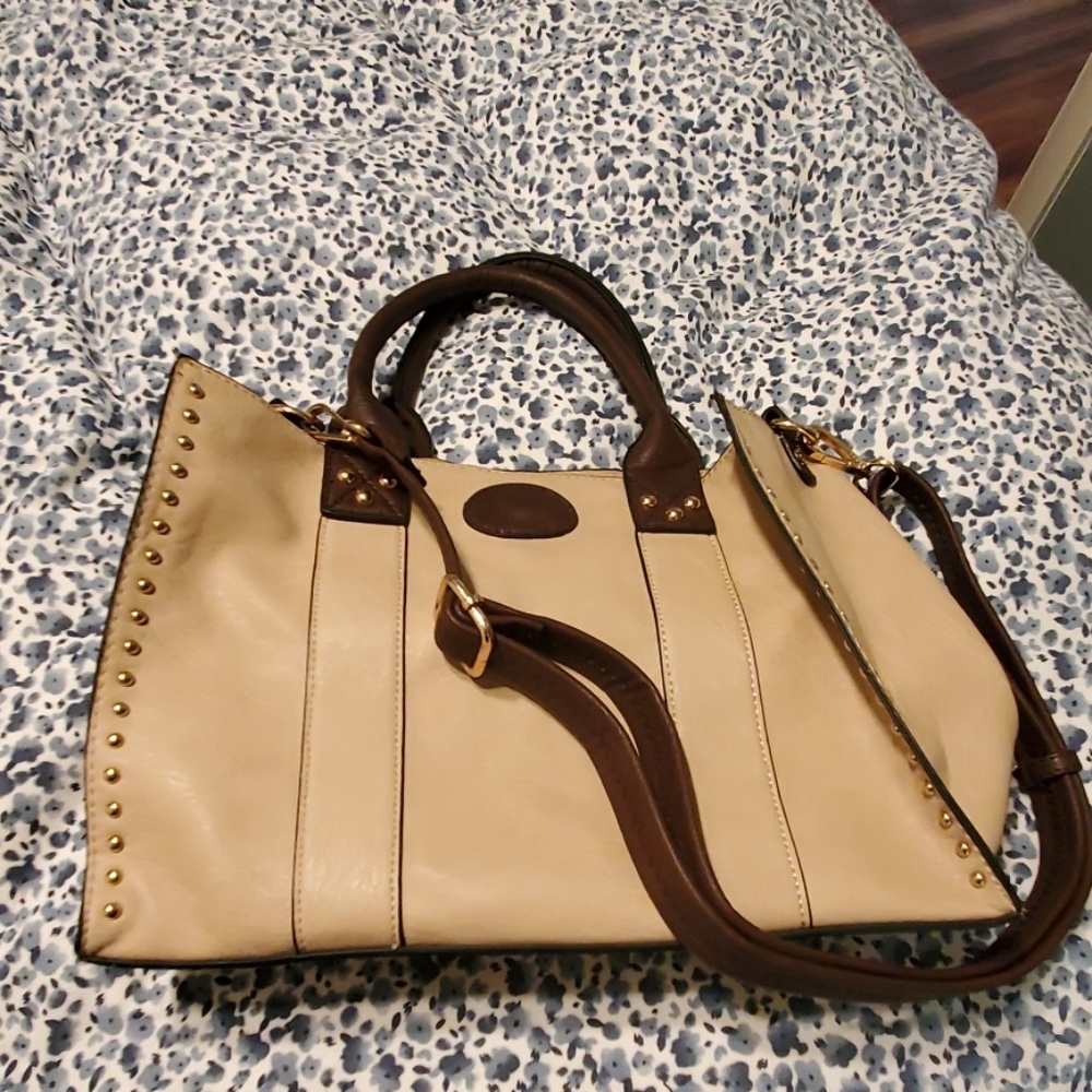 Satchel - Picture 4 of 4